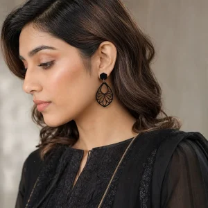 Black Bloom Teardrop Acrylic Stud Earrings