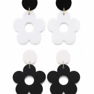 Black and White Daisy Earrings